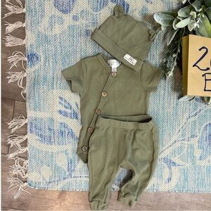 Willow + Whimsy Baby Boy Organic 3-Piece Outfit Set Hat, Joggers, shirt